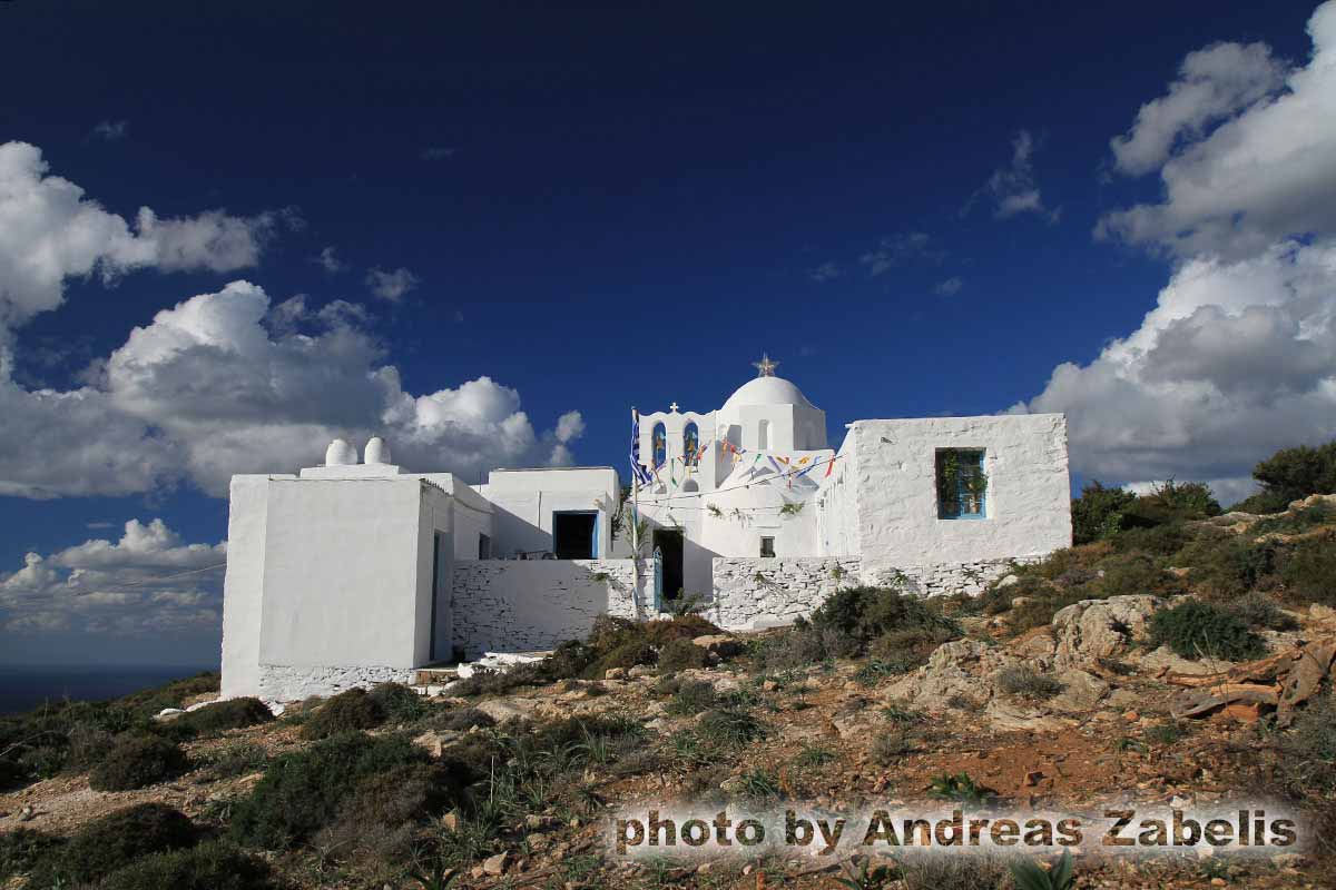 La piccola chiesa di Agios Nikolas Aerina