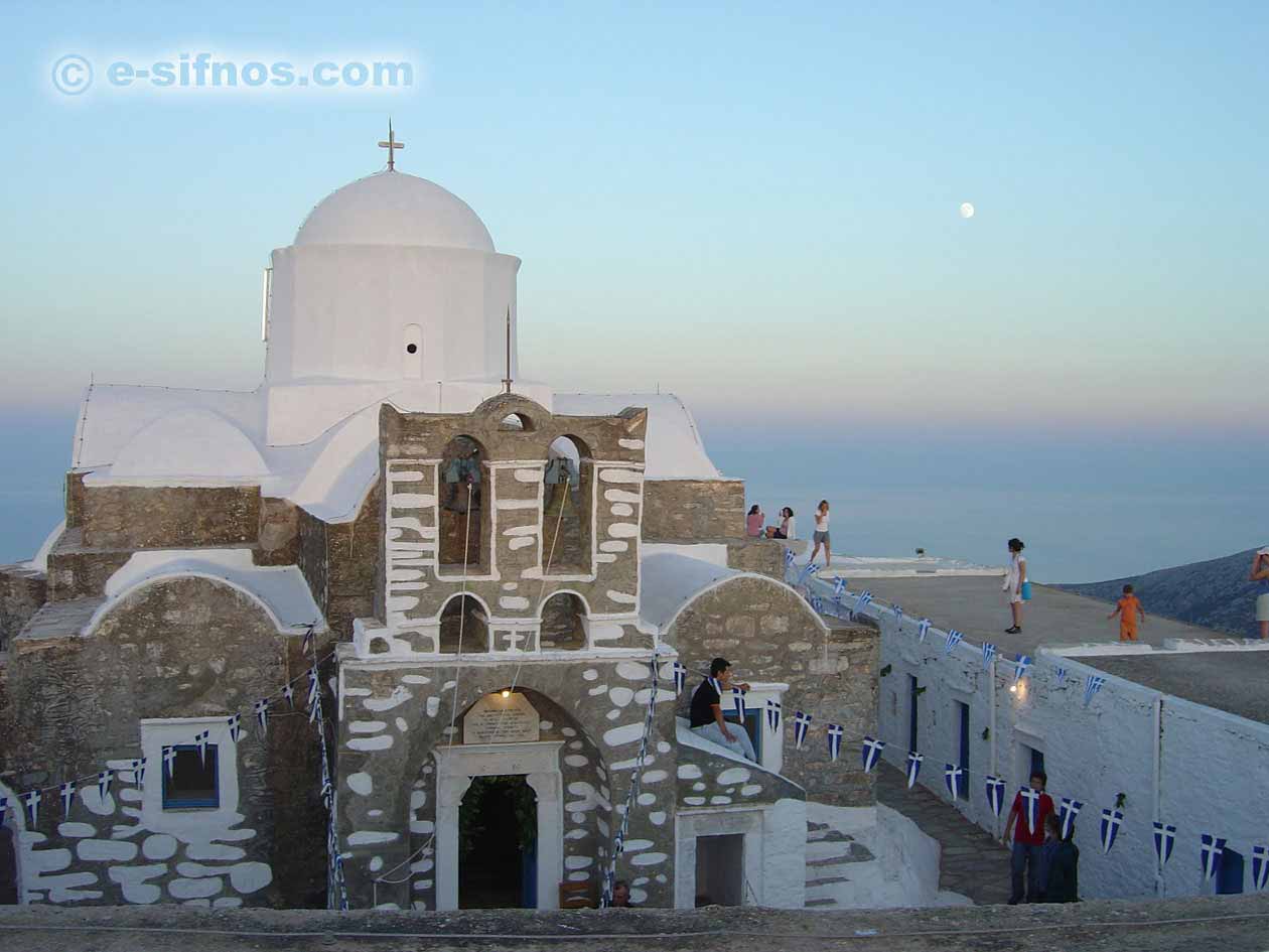 Il monastero del Profeta Elia, sulla montagna più alta di Sifnos