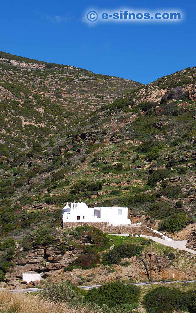 La chiesa di Taxiarhis Mersinis