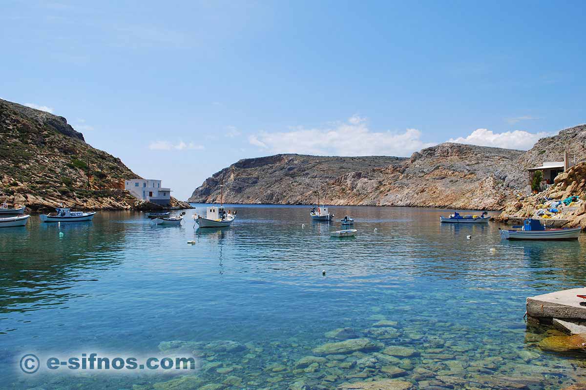 Tranquillità nella baia di Cheronissos