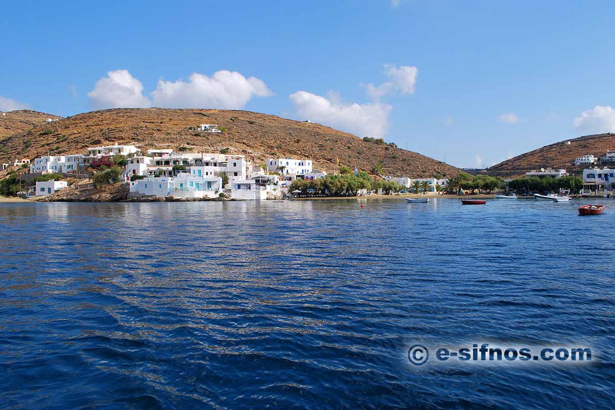 Il villaggio di Faros dal mare