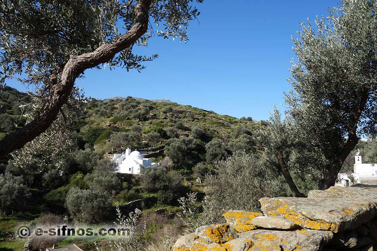 Cappella appena fuori dal villaggio di Kato Petali