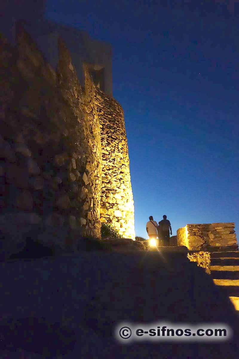 Passeggiando a Kastro, Sifnos