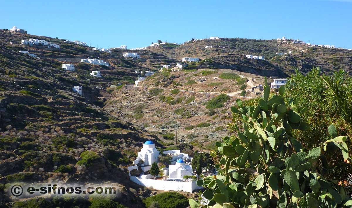Le cappelle nel cimitero di Kastro a Sifnos