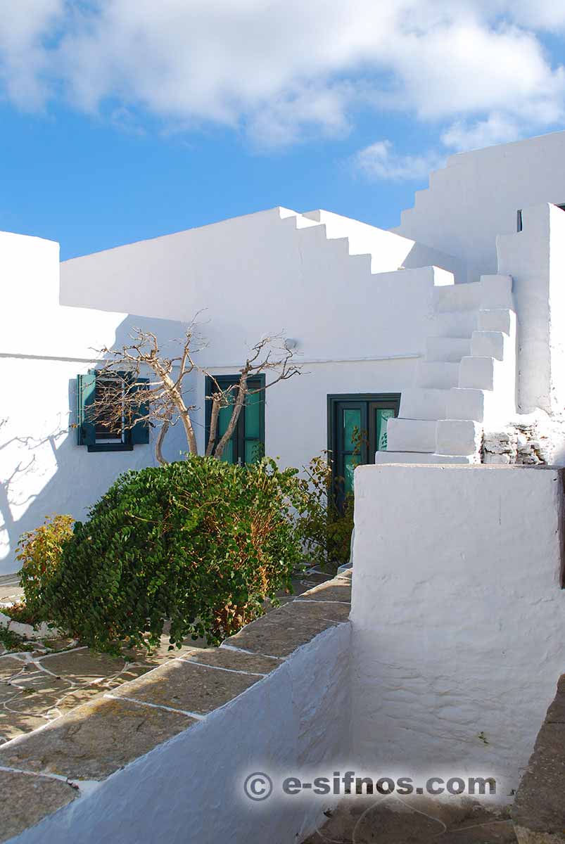 Una casa nel villaggio di Apollonia